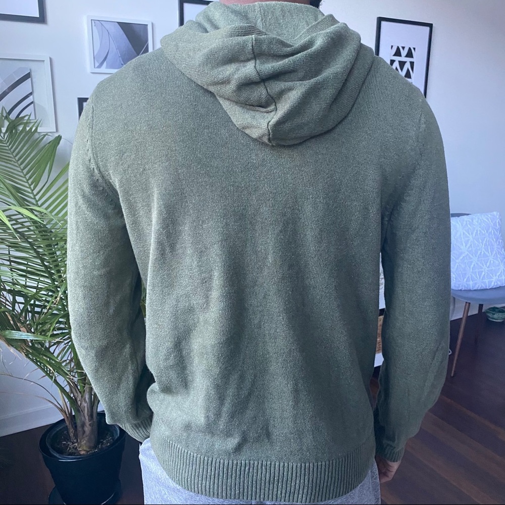 Express Sweater - Picture 4 of 6